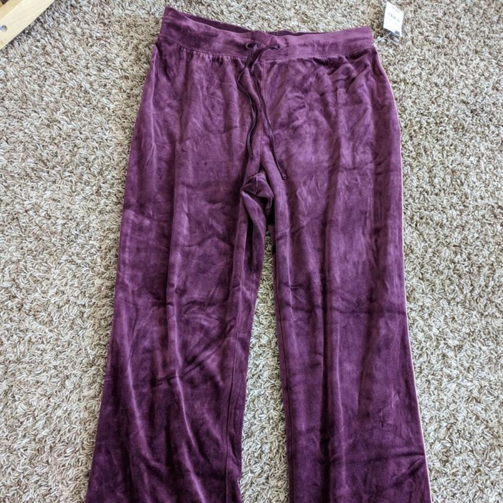 NWT Women's St John's Bay Active Cranberry Velour Pants Large